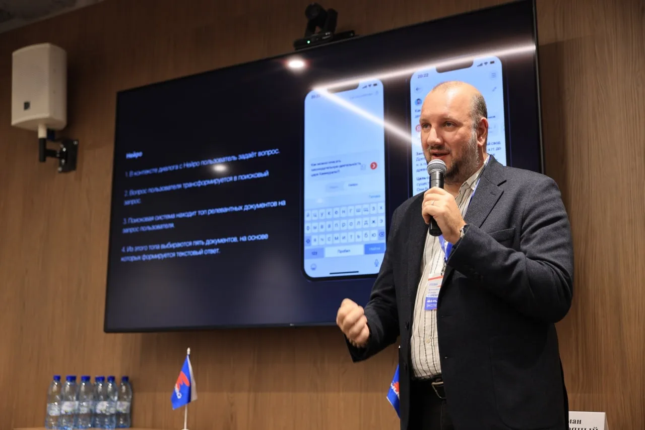 «ИИ — помощник, а не конкурент»: Роман Серебряный — о нейросетях в медиа