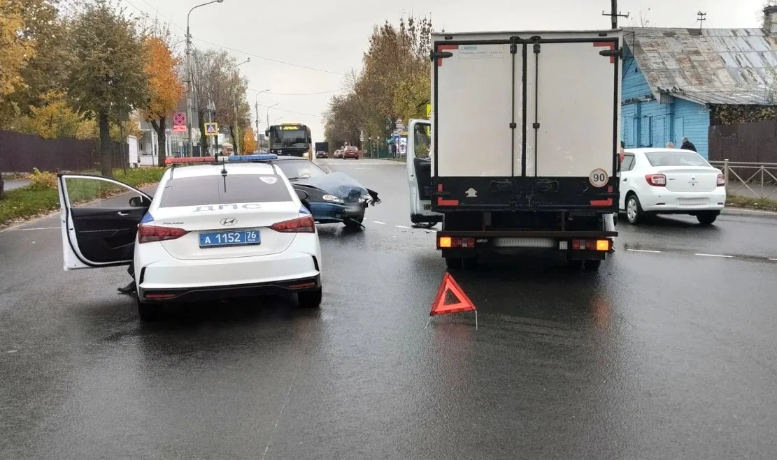 В Угличском округе за две недели зарегистрировано 21 ДТП, пострадали 6 человек 🚨