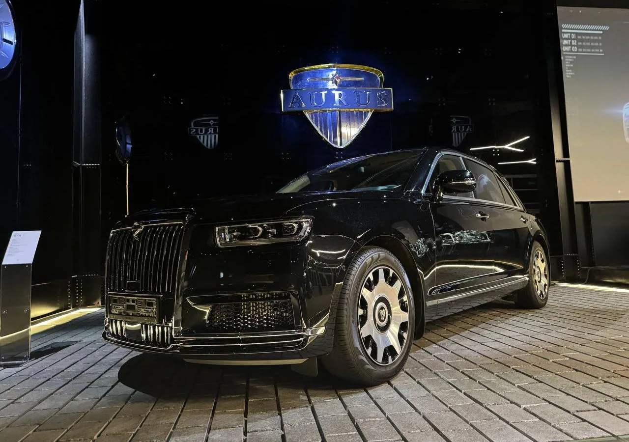 🔵 «Российский Rolls-Royce» вышел на новый уровень. Представлен обновленный Aurus Senat...