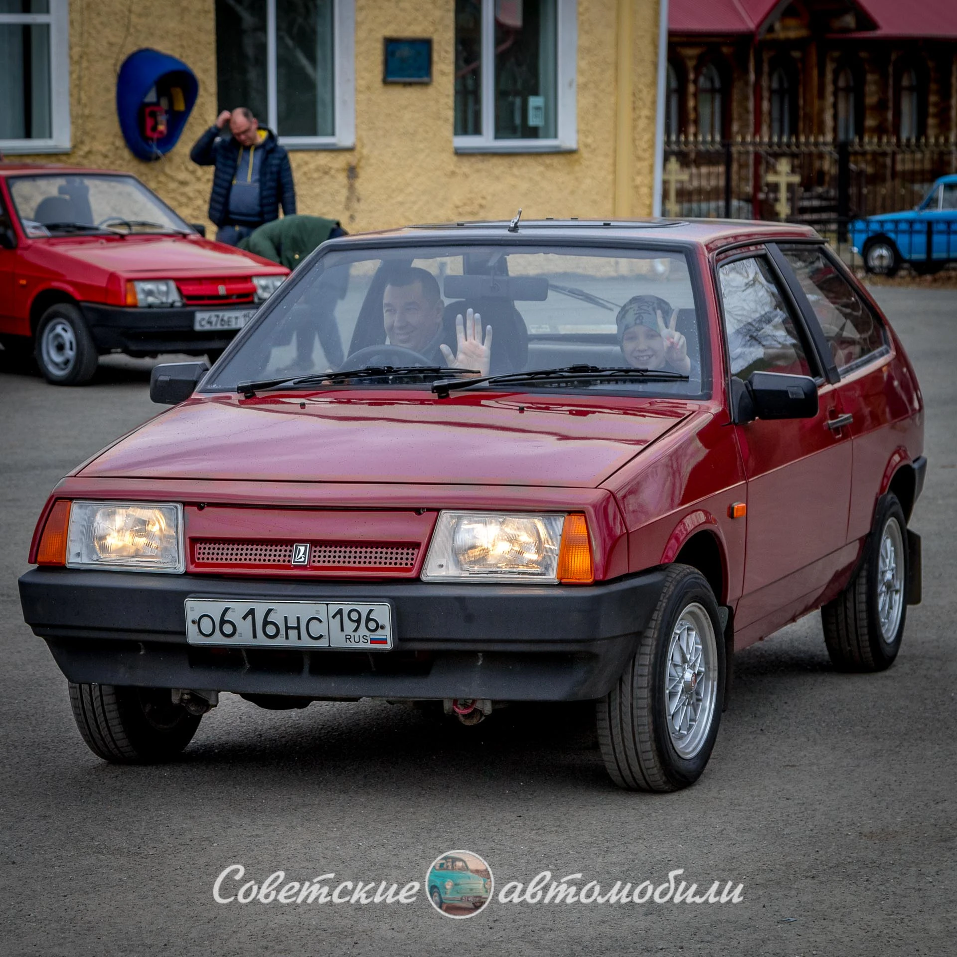 ВАЗ-2108 с правым рулем.