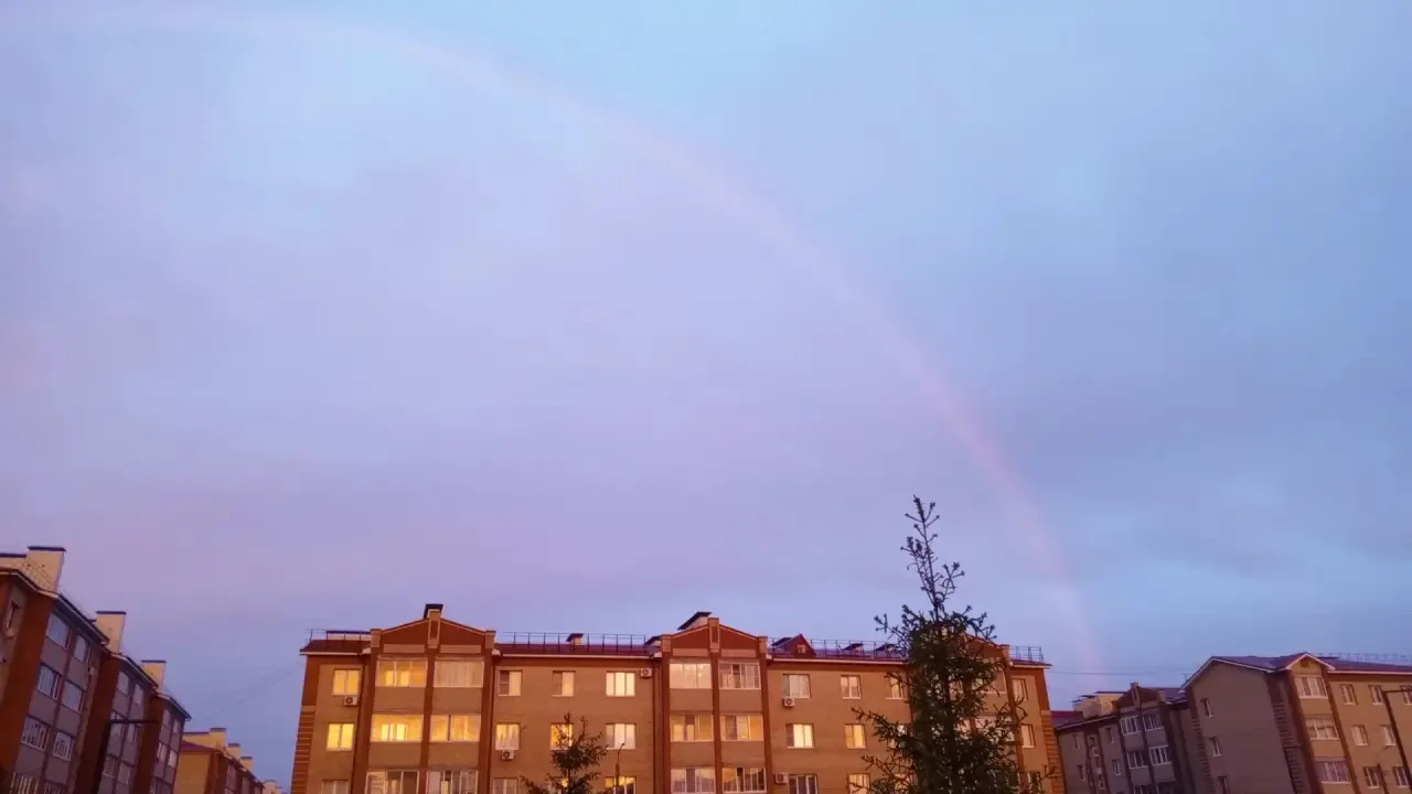 Потрясающий закат сегодня был в Ярославле 😍