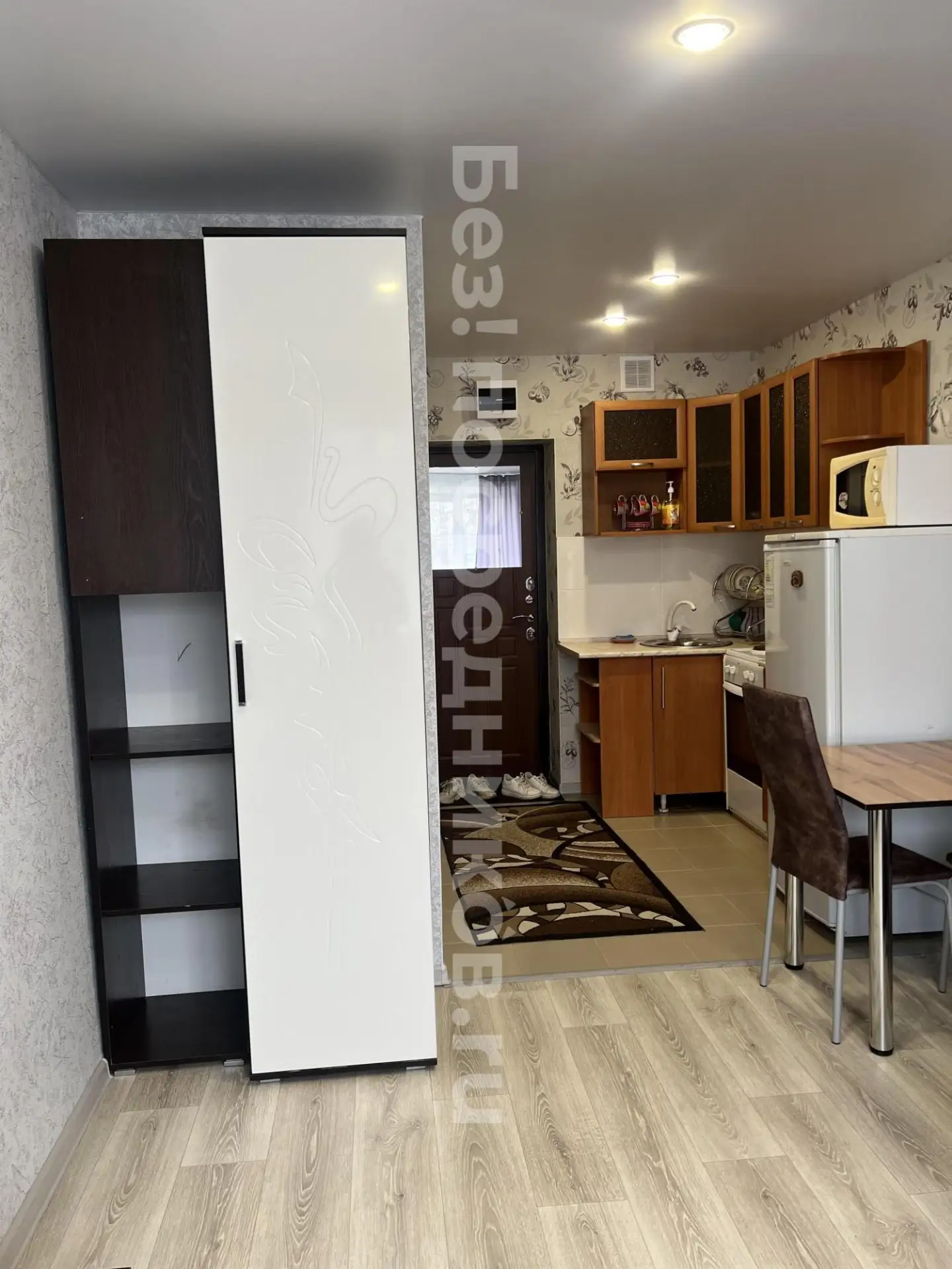 Сдам без посредников: 1-комнатная квартира, 18м²