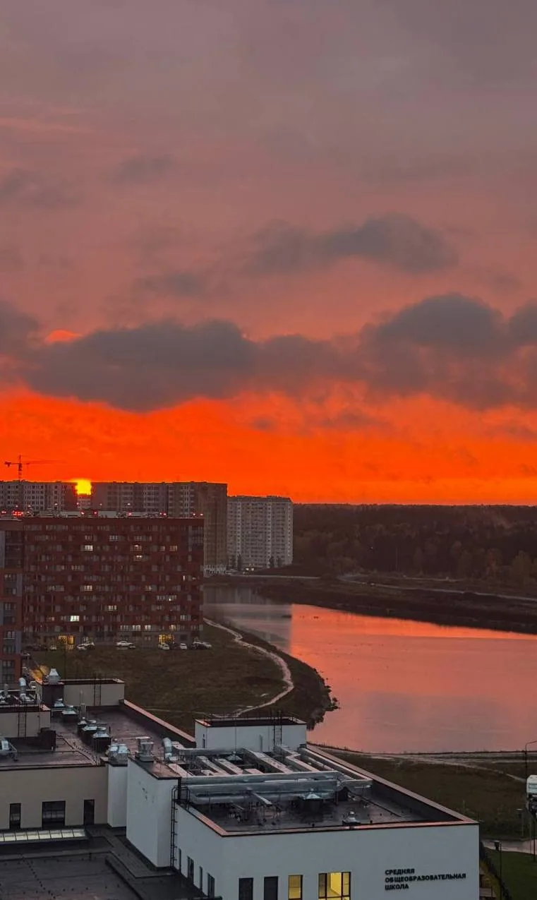😍 Шикарный закат алел сегодня в столице.