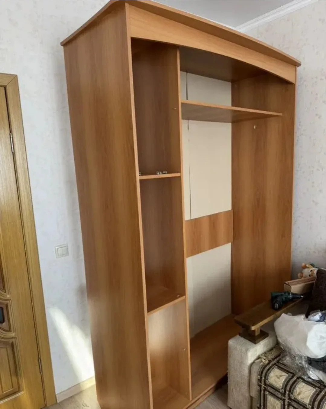 Шкаф купе трёхстворчатый даром самовывоз