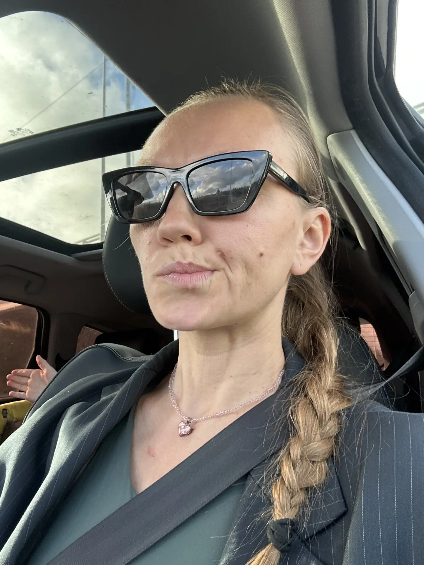 Я по делу сейчас. Давным давно, скоро уж год, я начинала обучение тому, не знаю чему)