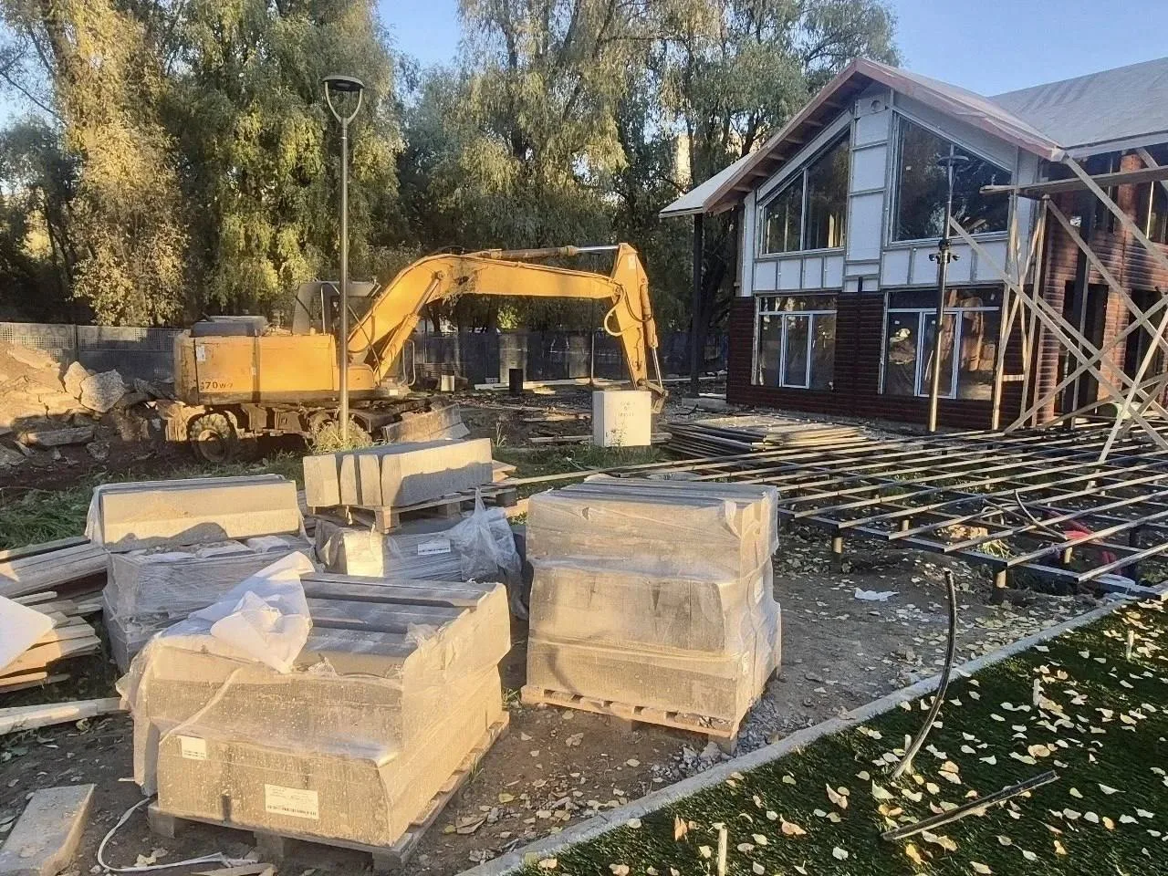🏗 В Печатниках реконструируют каток