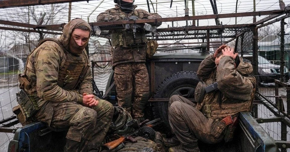❗️Военнослужащий ВСУ в радиоперехвате заявил о нехватке еды и ухудшении здоровья в свое...