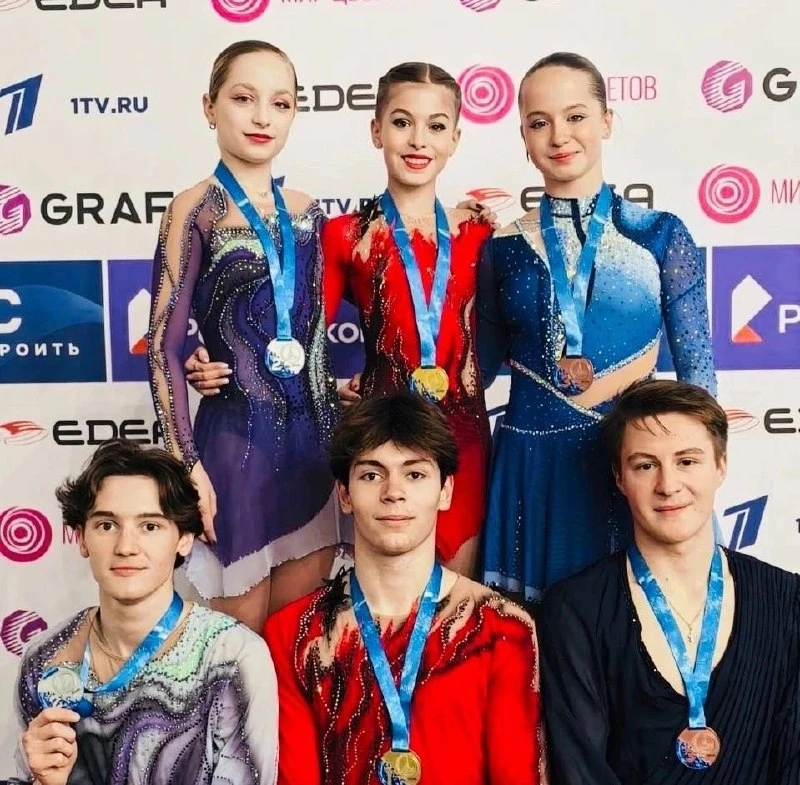 ⛸ Фигуристы школы №1212 взяли четыре медали