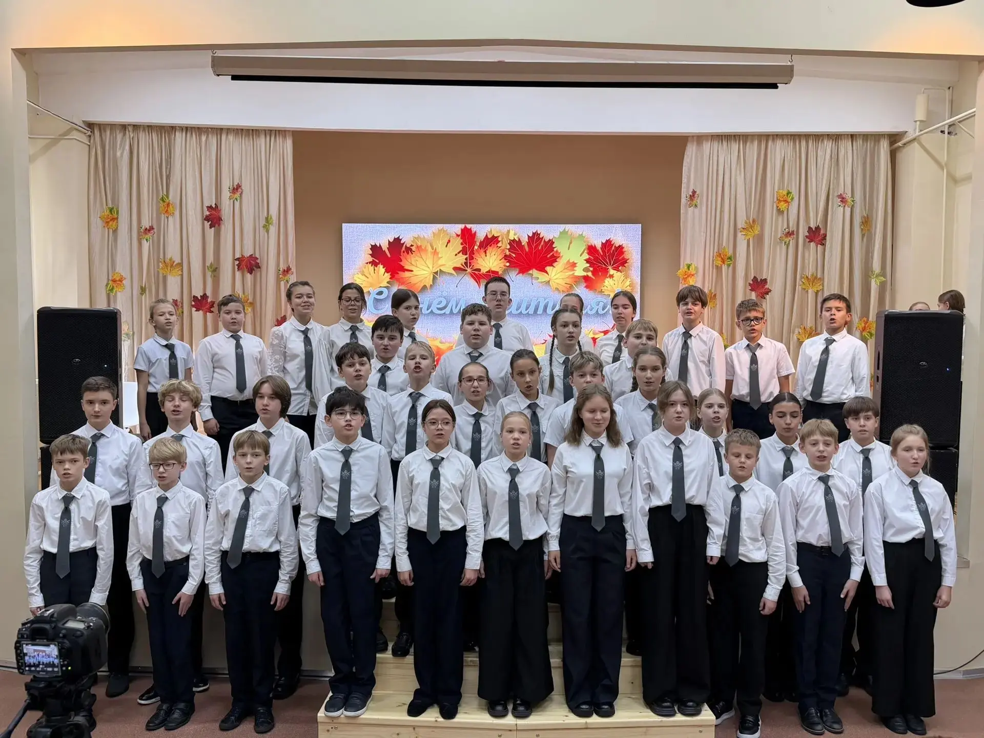 🎶 Хоровое пение в Губернском лицее: голос, который объединяет!