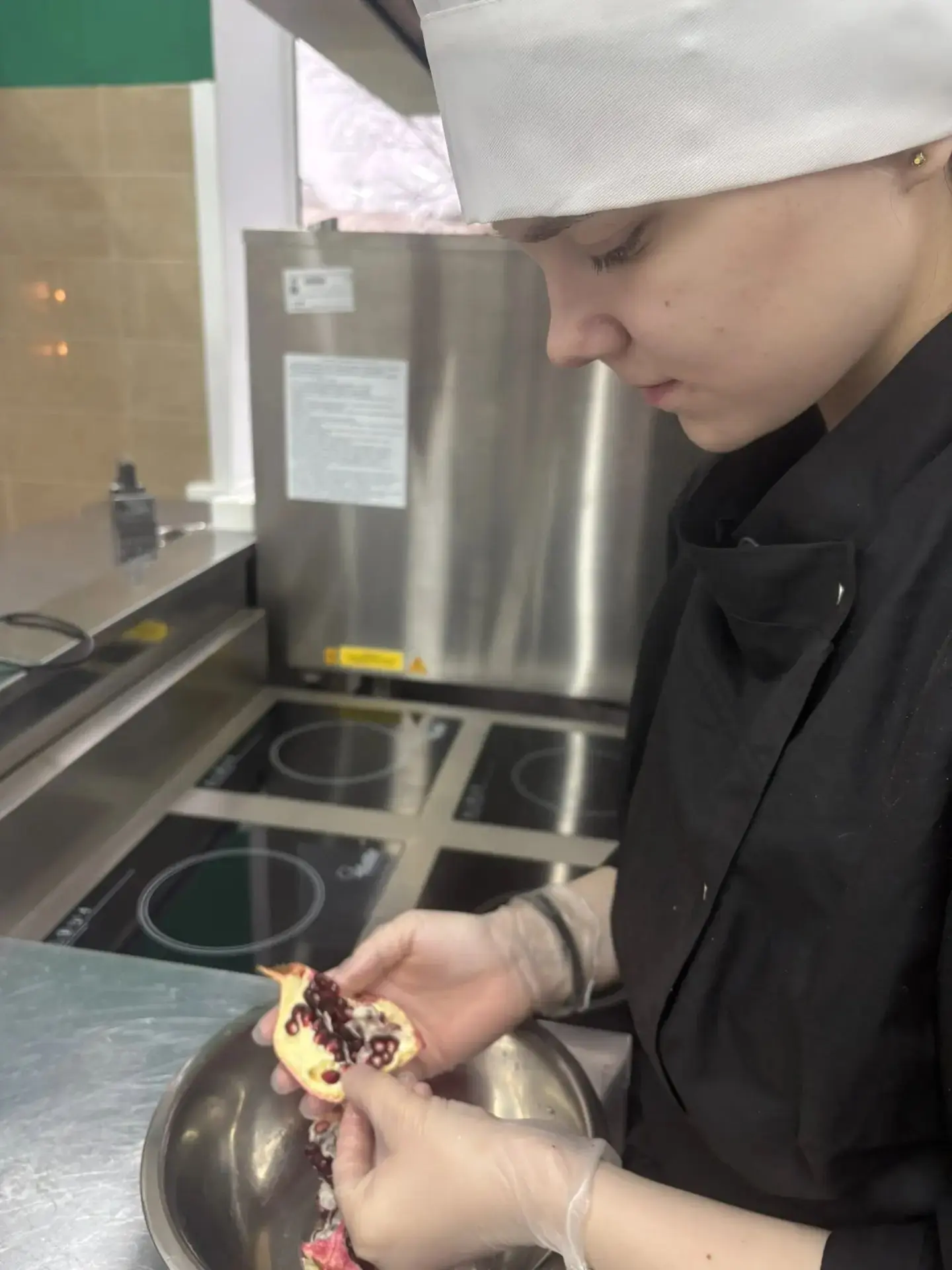 💫Сегодня студенты группы ПКД-31П отработали технологию приготовления овощных закусок в...