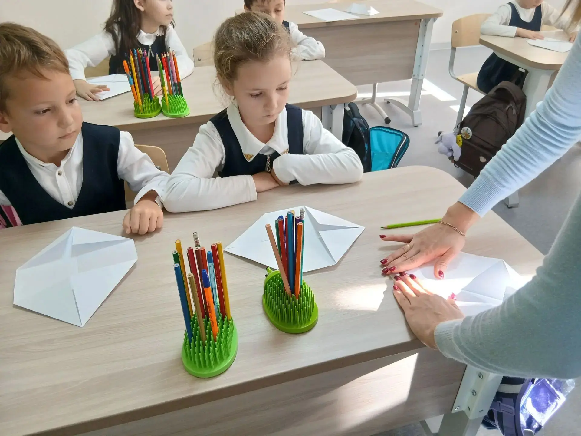Подготовка уже началась 🥰 в предверии праздника Пап , мы с ребятами сделали открытки🩷