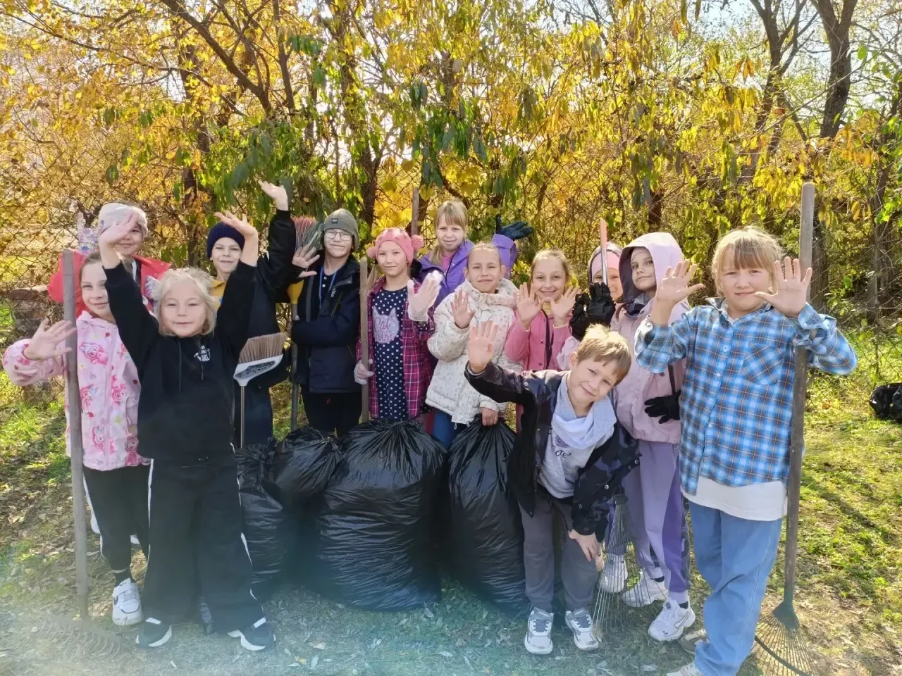 🍁 Чистый двор — чистая совесть!