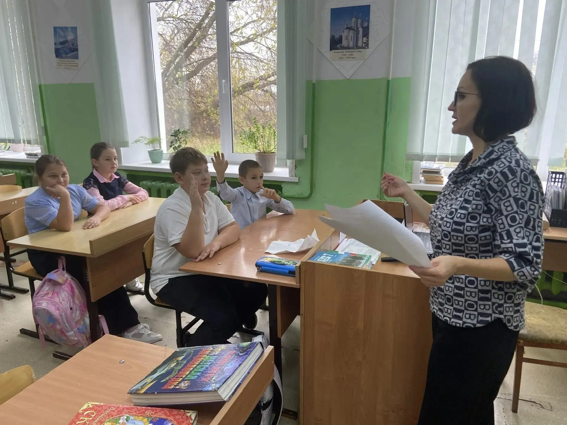 📚 Ко Дню всероссийского чтения у пятиклассников прошел особенный урок — настоящий «Кни...
