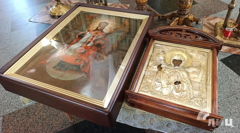 ✝️Две старинные иконы — Спаситель на Троне и преподобномученица Евдокия — после реставр...