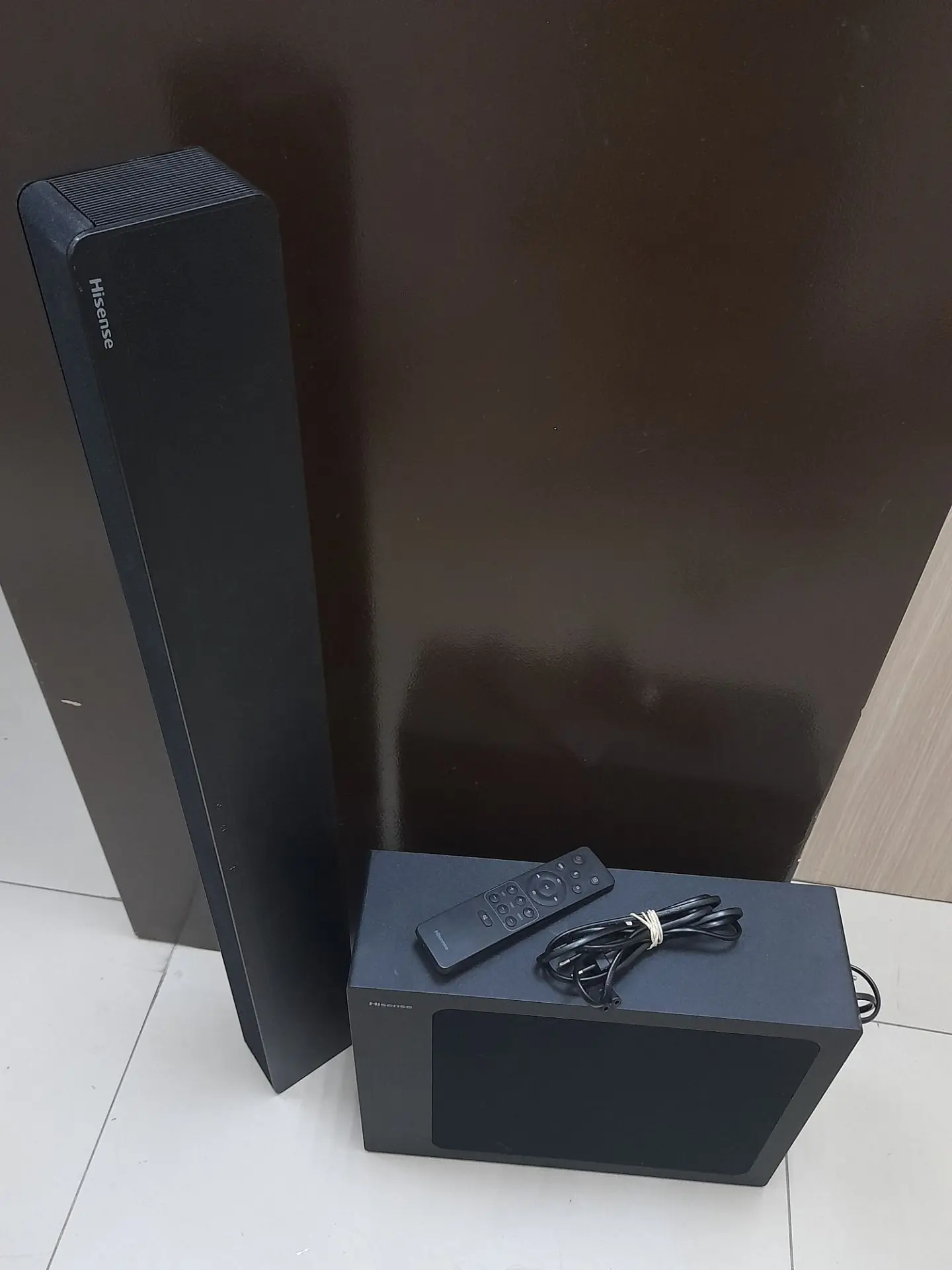 Саундбар с усилителем Hisense HS2100