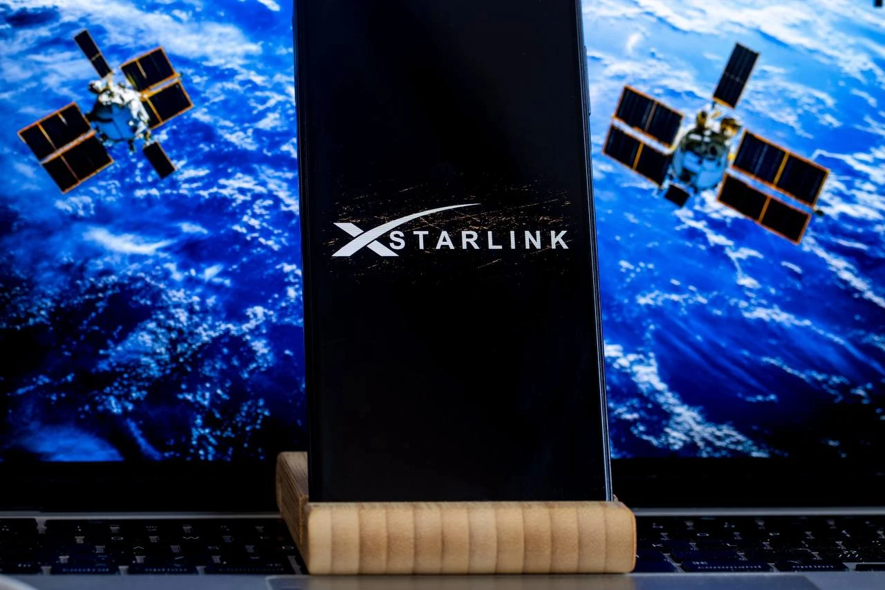 ОТКЛЮЧИТЬСЯ ОТ НЕБЕС: ЧЕМ ОПАСЕН ЗАПРЕТ НА ИСПОЛЬЗОВАНИЕ STARLINK ДЛЯ ВСУ