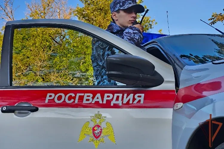 ⚡️⚡️В Невинномысске росгвардейцы помогли потерявшей ориентирование пожилой женщине