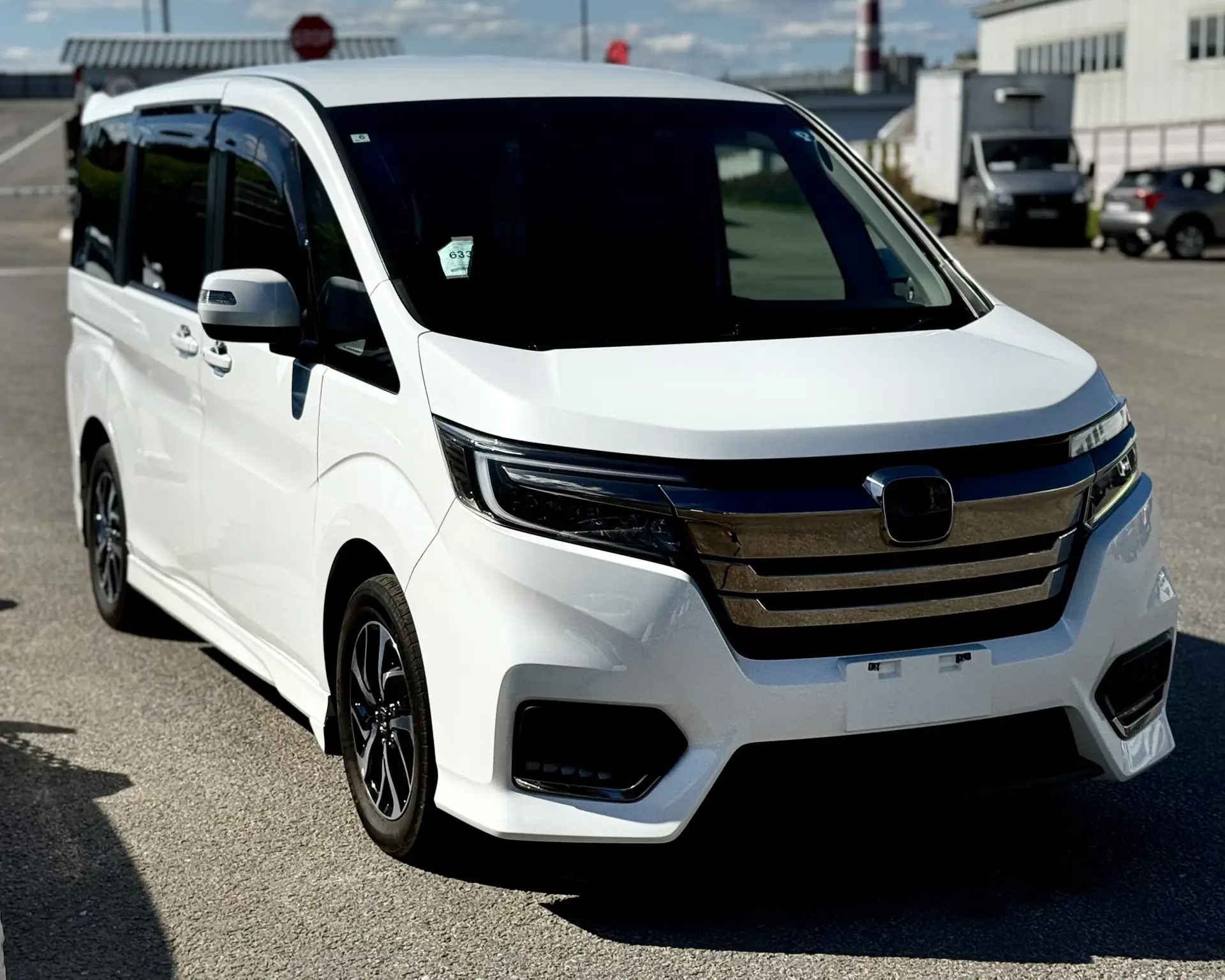 🗣Вручили Honda Stepwgn SPADA Дмитрию и Екатерине