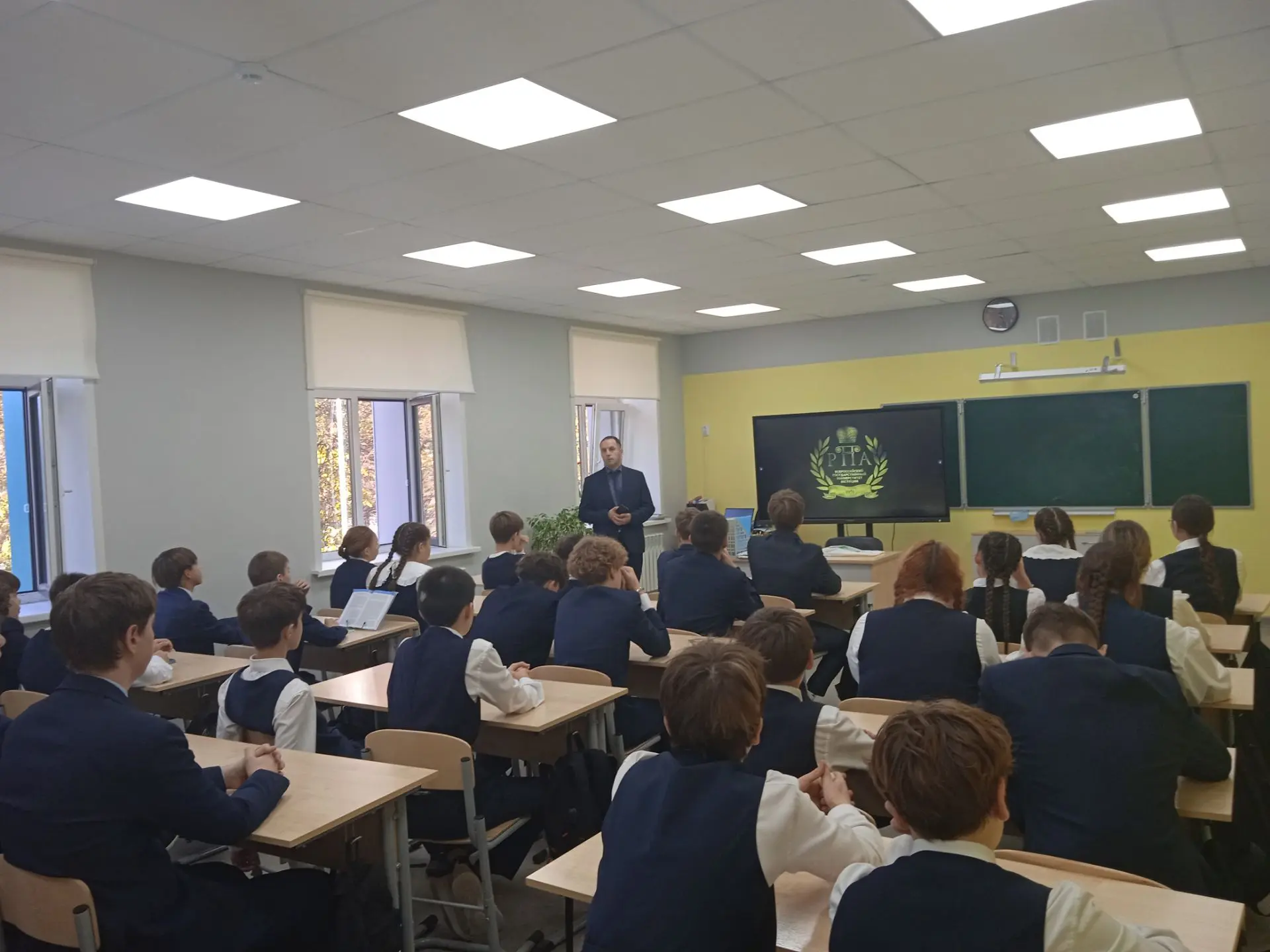 🎓 Лига знаний: юридические тонкости для каждого! 🎓