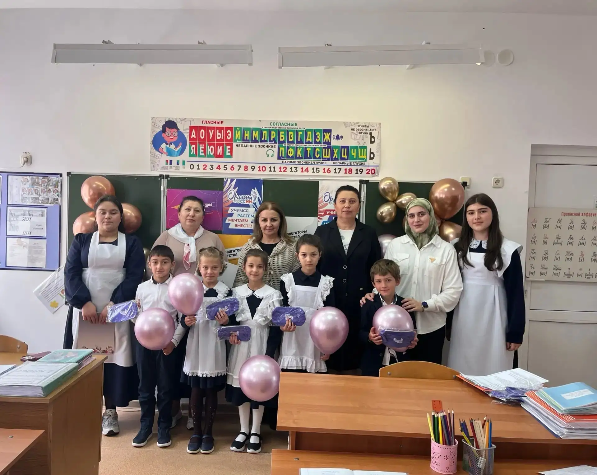 🦅Сегодня советник директора по воспитанию Гебенова М.Т. провела торжественную церемони...