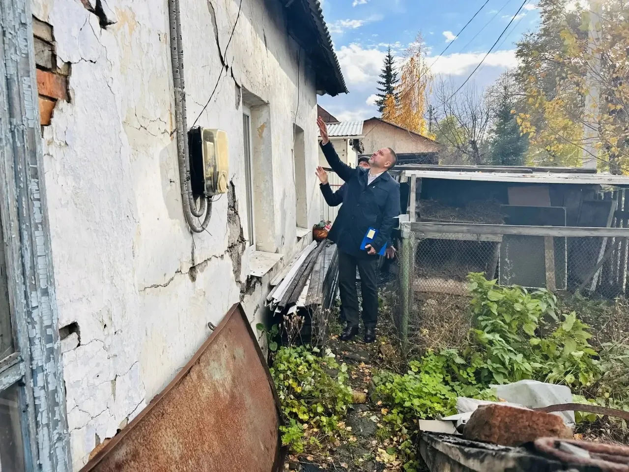 На сегодняшний эфир Губернатора поступил вопрос от беловчанки с улицы Щербакова. После ...