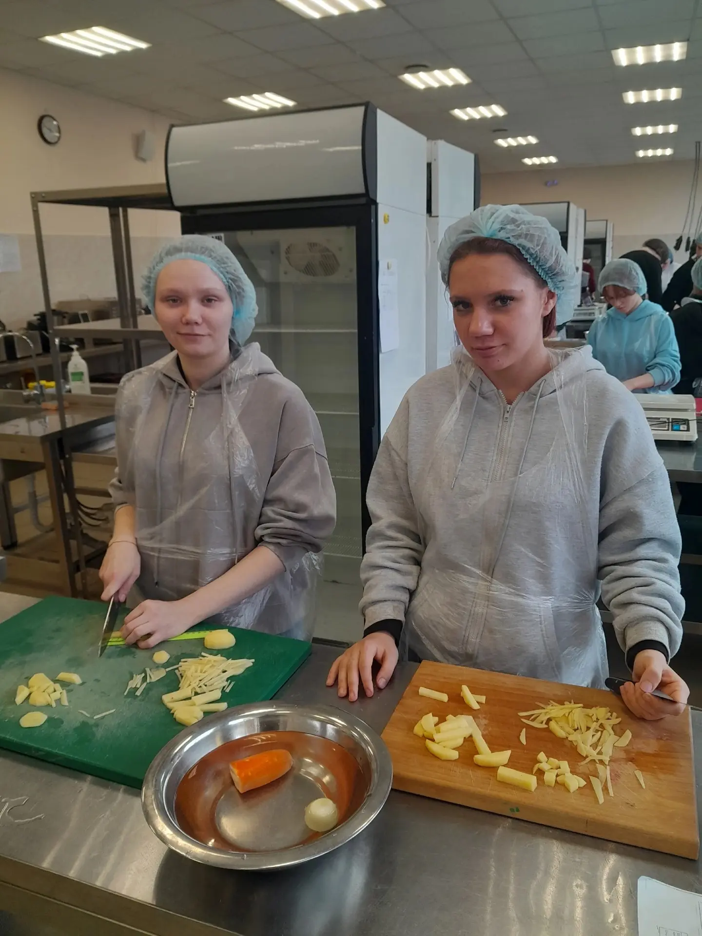 Начались занятия в колледже у ребят,получающих первую профессию.