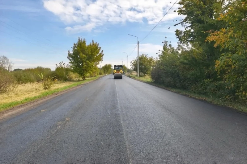 В Тамбове отремонтировали подъездную дорогу к деревне Лужки🚧