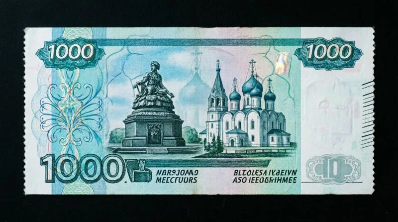 Разыгрываю 1000 рублей среди своих подписчиков❤️❤️❤️