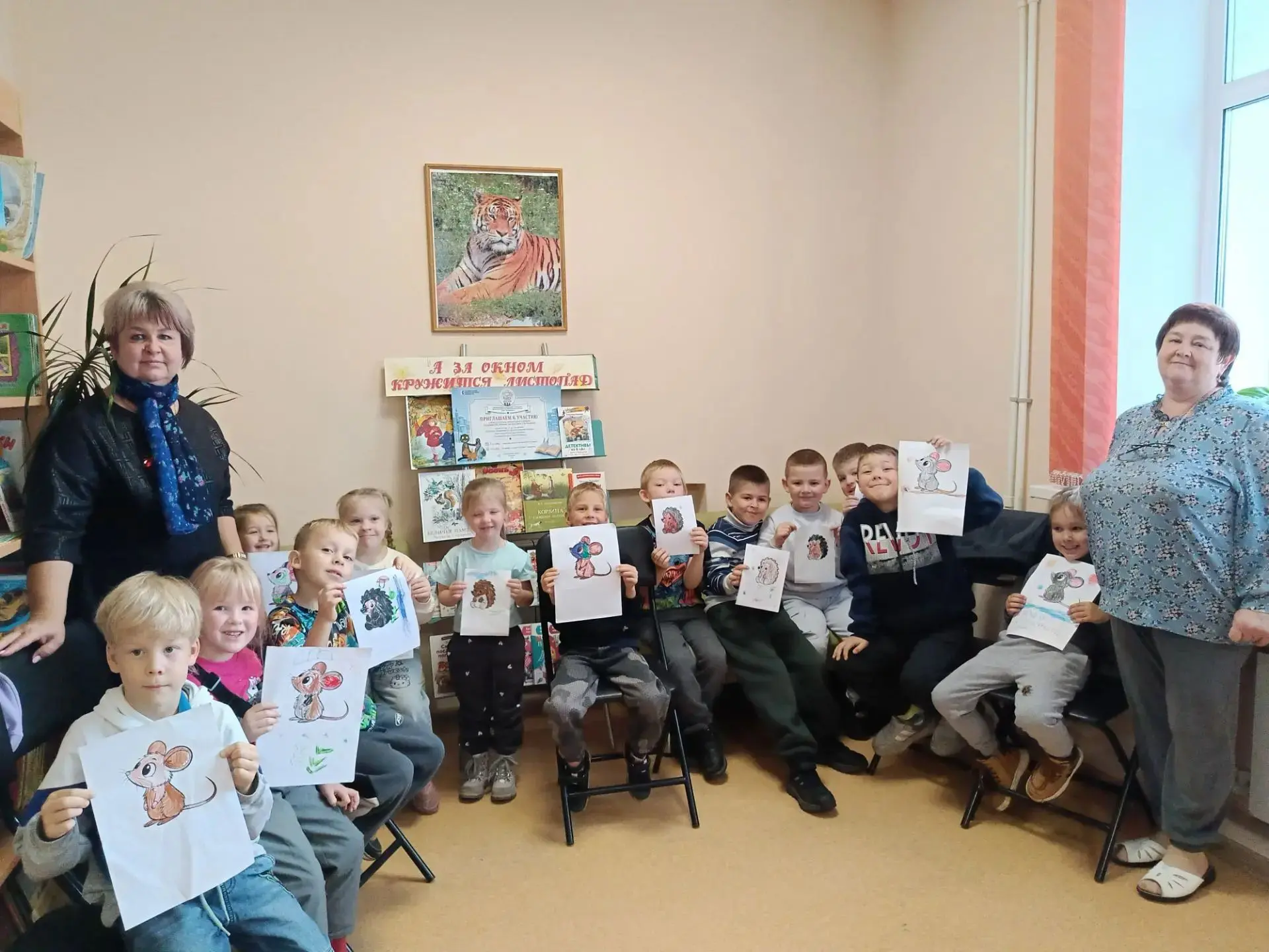 Наши юные художники в библиотеке им. Сергея Грунина! 🎨📖