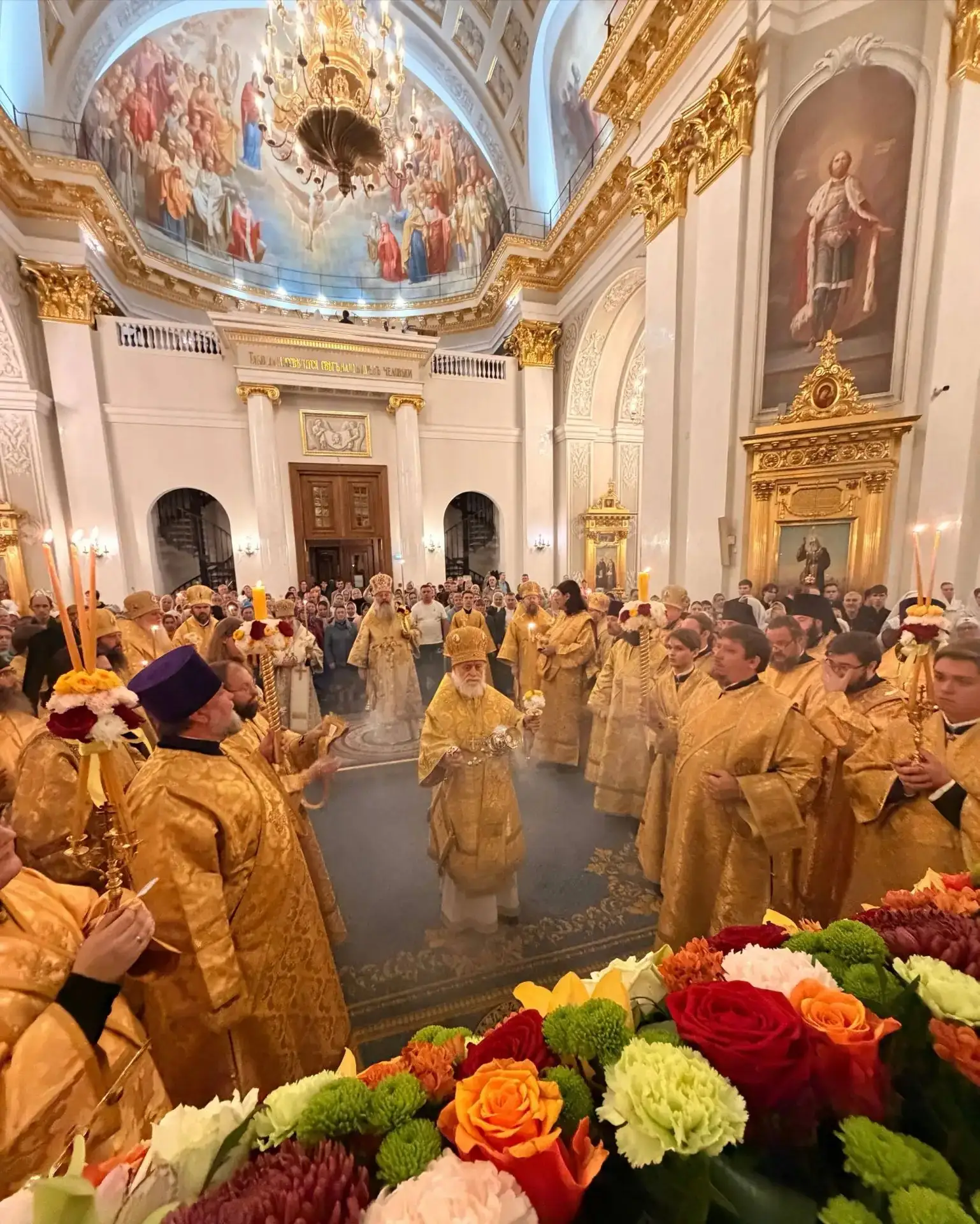 ✨ В Казанском кафедральном соборе г. Казани,  канун дня обре́тение мощей свтт. Гу́рия, ...