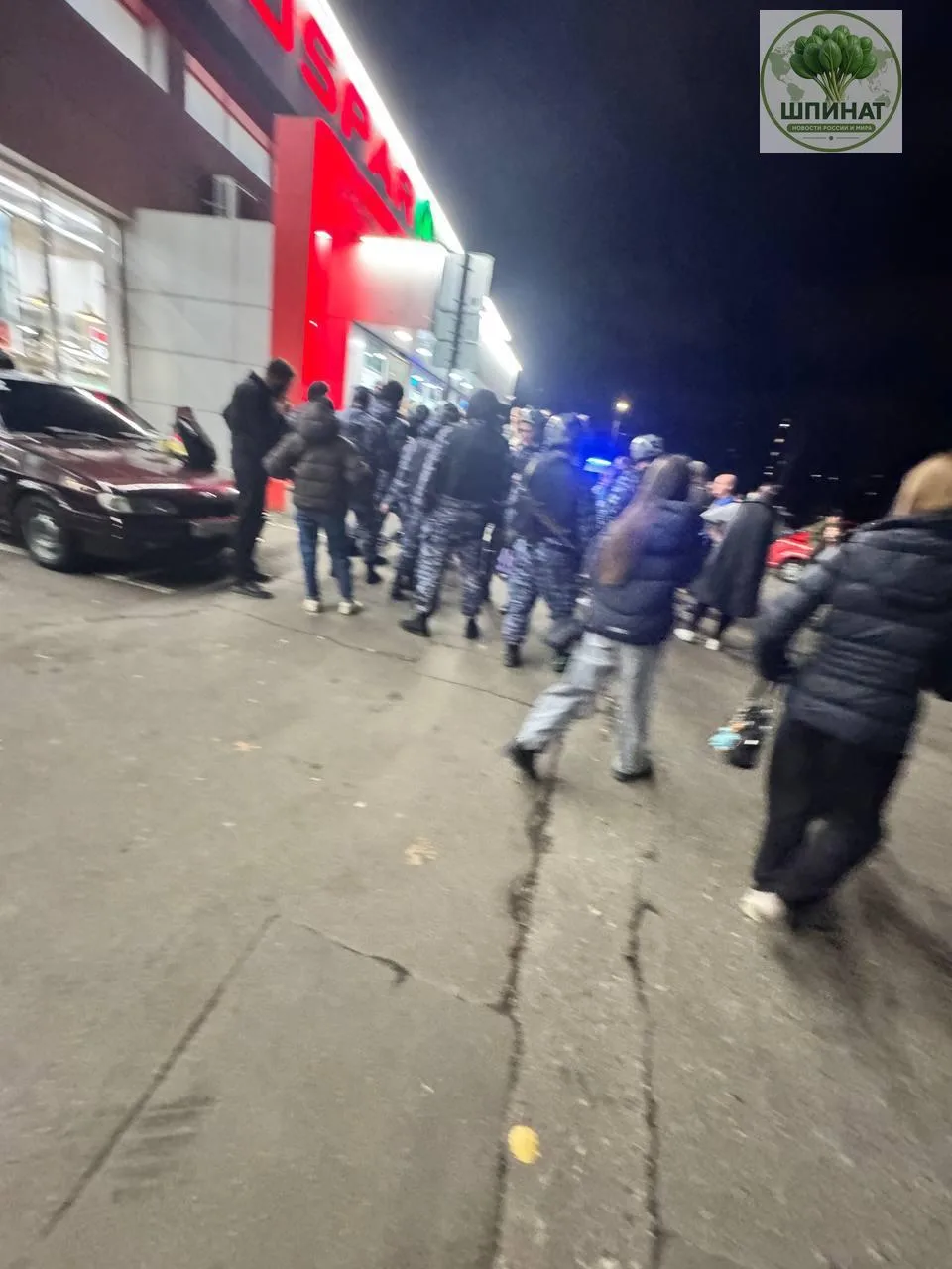«Психика не выдержала, она не понимала, что происходит». Очевидцы рассказали о женщине,...