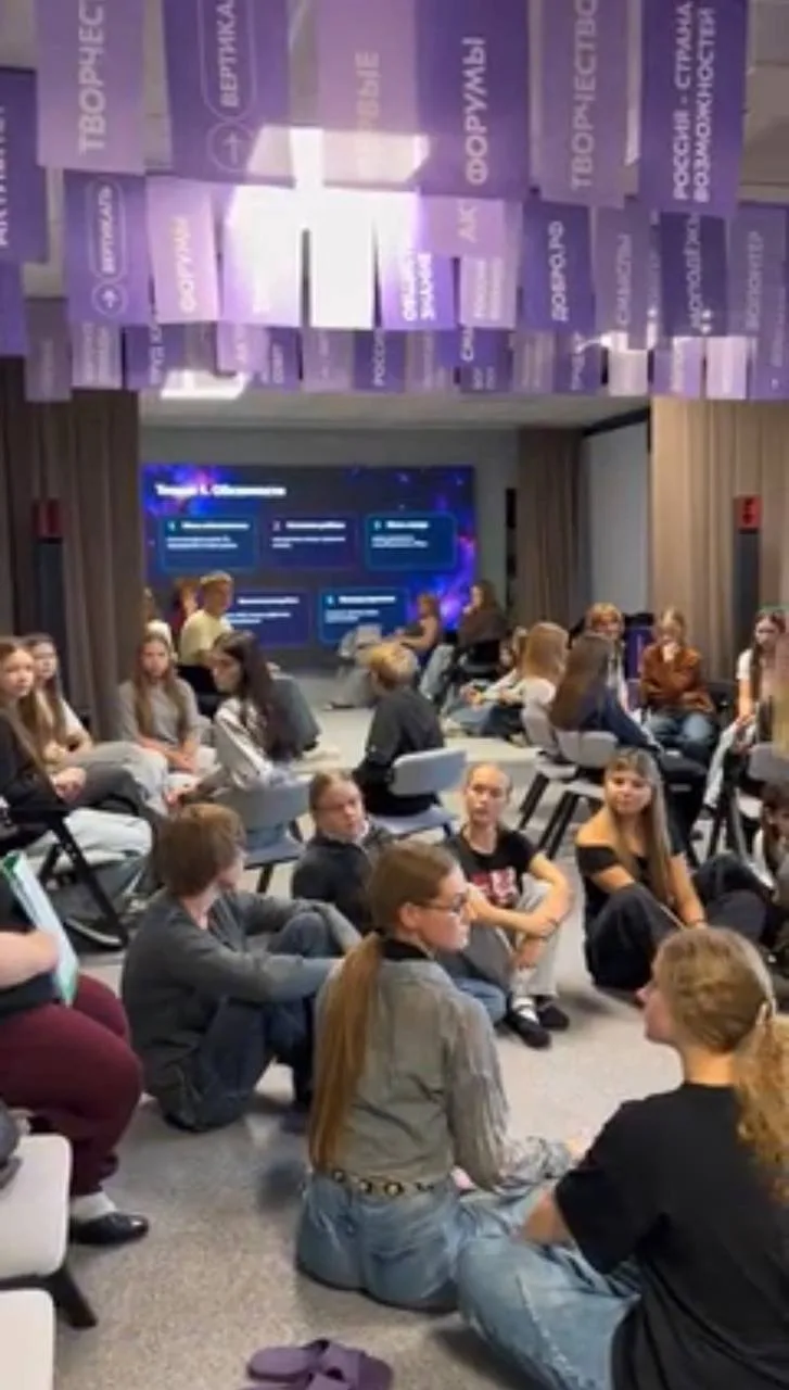🌟 В Новоусманском молодёжном центре начали проводить занятия будущих вожатых.