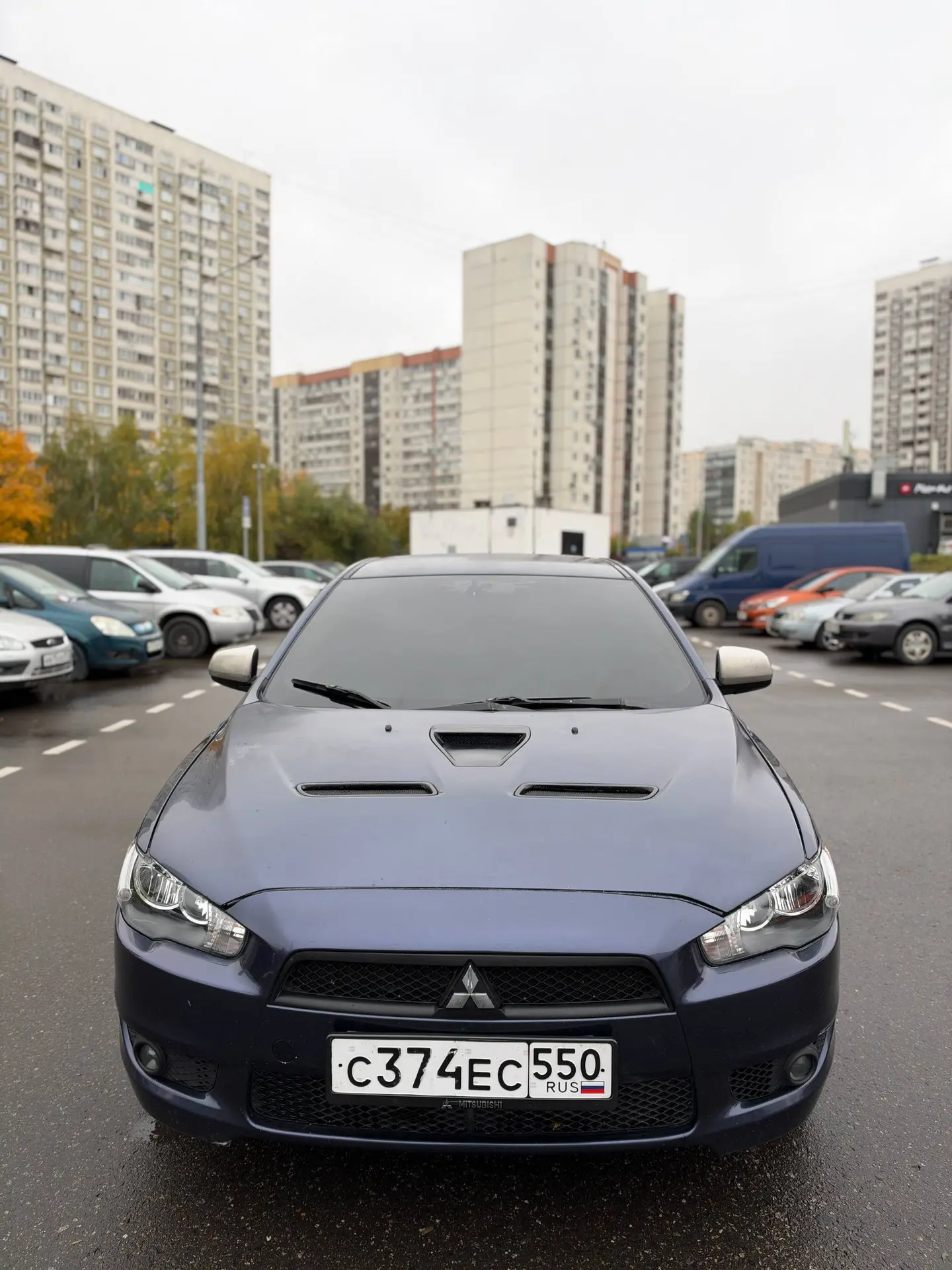 Mitsubishi LANCER