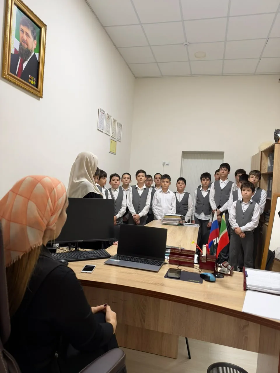 Сегодня директор МБОУ "СОШ ст.Горячеисточненская" Харданова И.А.
