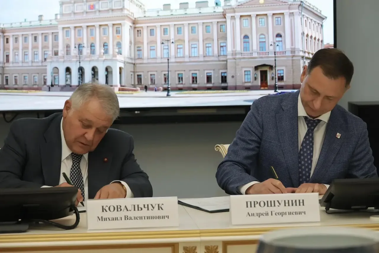 📍 Сегодня в Санкт-Петербурге с президентом Национального исследовательского центра «Ку...