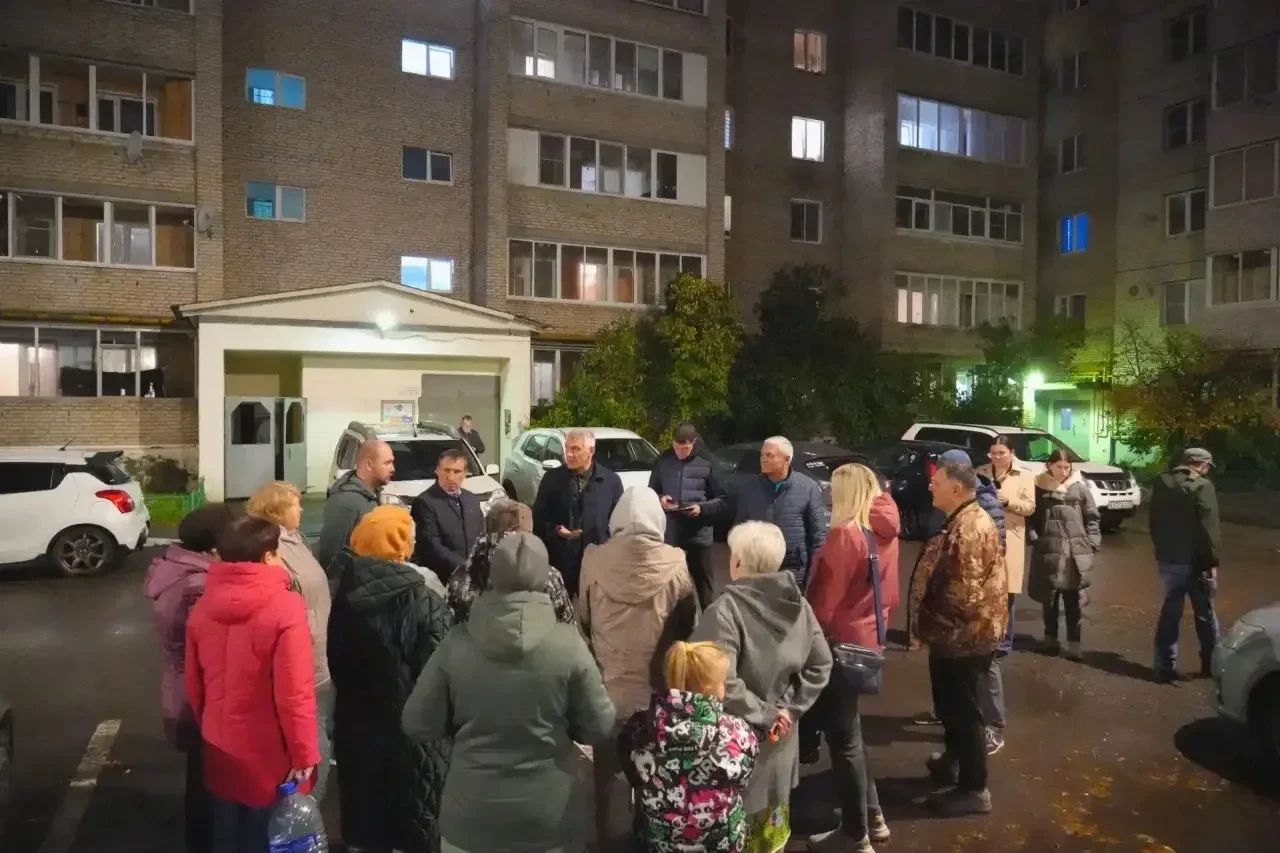 Врио главы округа Алексей Лужецкий проехал по нескольким адресам, которые вы оставляли ...