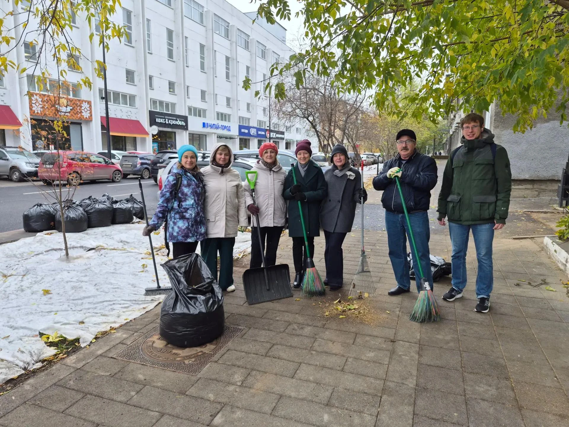 🍁Осень вступила в свои права и несмотря на прошедшие субботники опавшие листья вновь з...