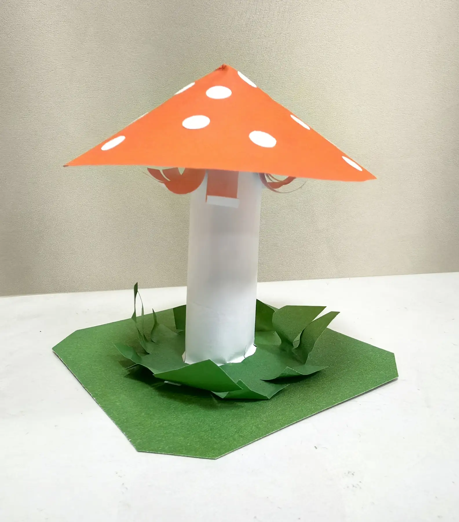 🍄 6 октября отмечался необычный праздник — «День рождения Мухомора».