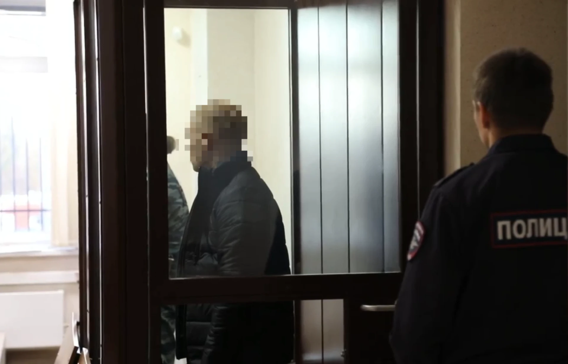 Суд избрал меру пресечения в виде заключения под стражу подозреваемому в хищении денежн...