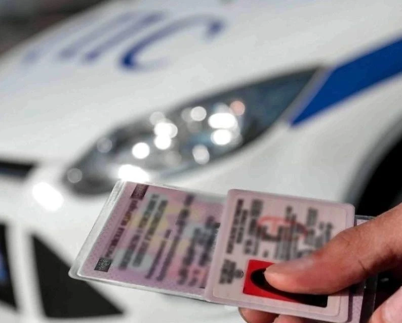 🚗 На Ставрополье 49-летний мужчина купил поддельные права за 100 тысяч рублей и предст...