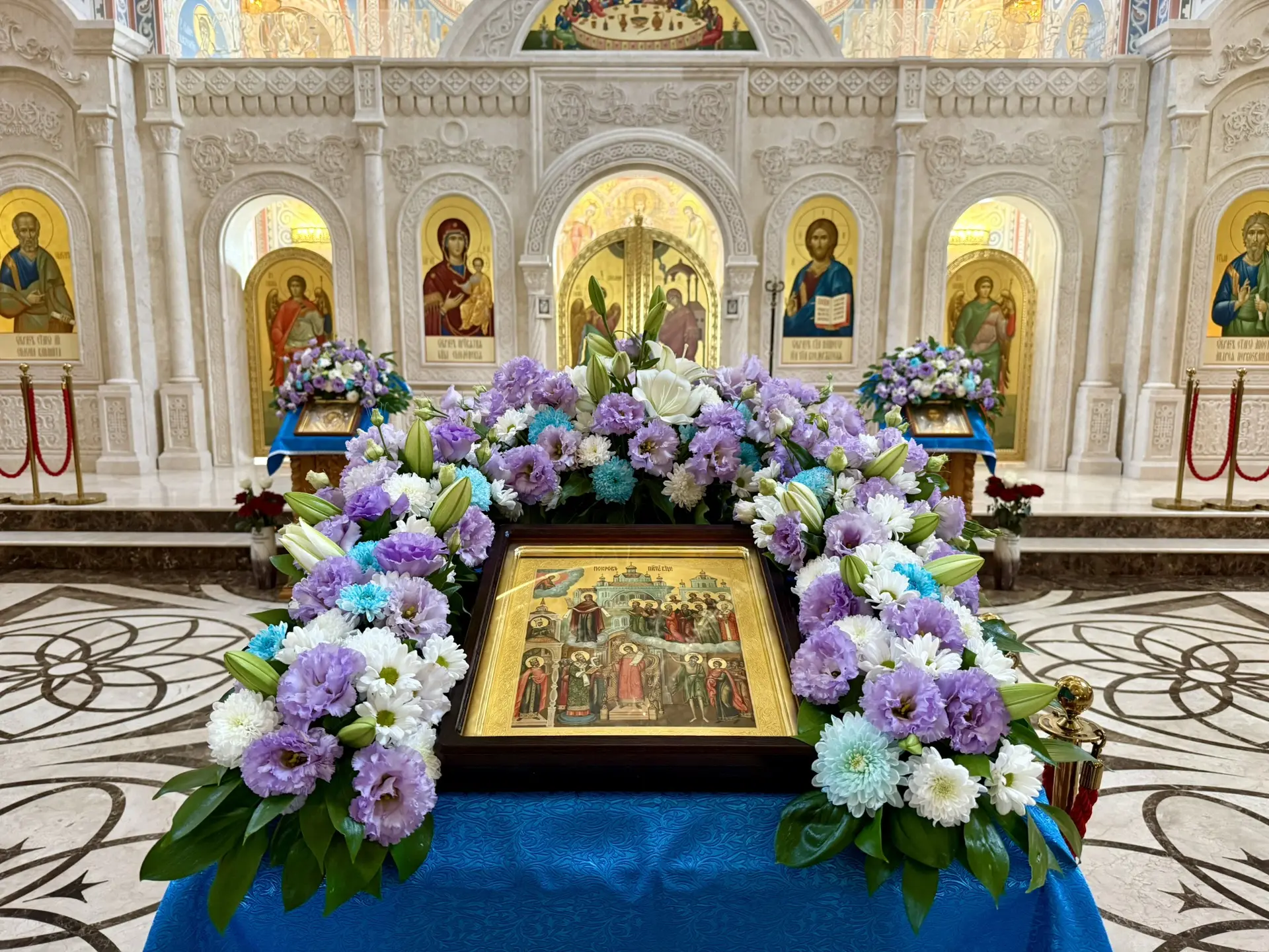 С праздником Покрова Пресвятой Богородицы!