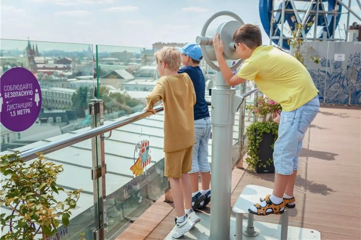 🏙️ Москва как на ладони: любуемся городом с крыши ЦДМ