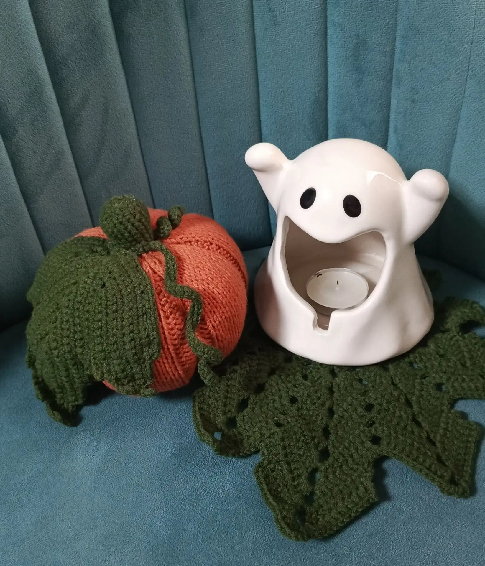 А вот и Тыква🍂🎃к слову ещё попробовала связать салфетку лист (получилось) хорошенько ...