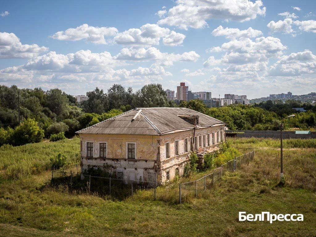 🌿 Когда‑то здесь гуляли среди цветущих яблонь, грелись у голландских печей. И не предп...