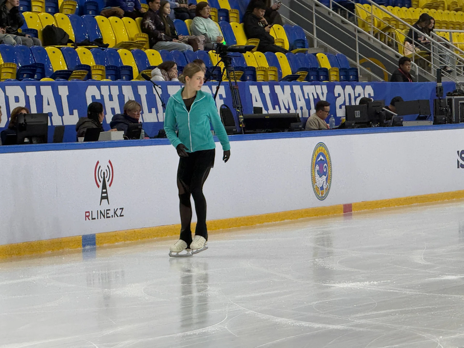 ❄️ Александра Игнатова чисто откатала произвольную программу на тренировке в Алма-Ате.