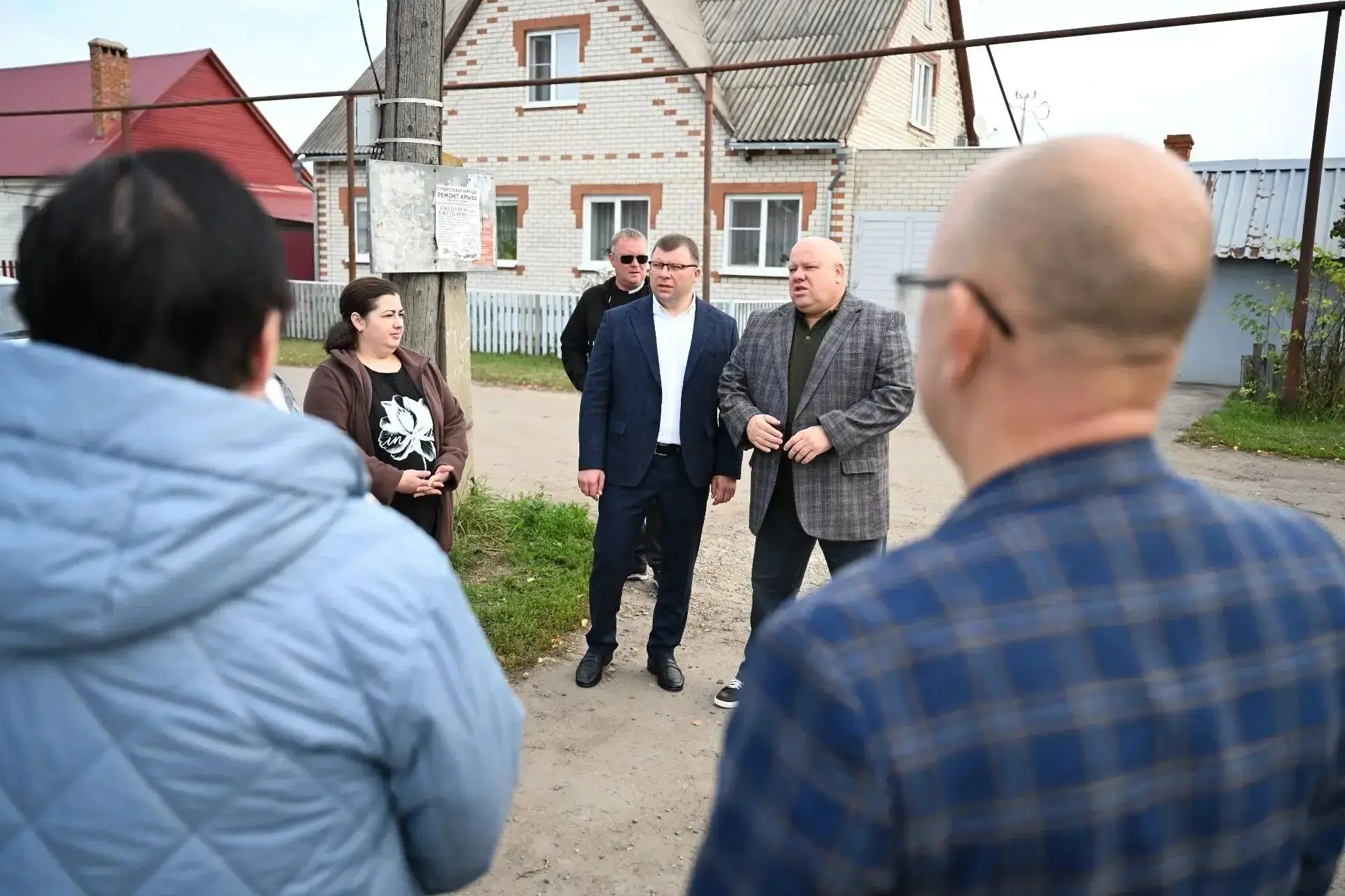 🔩🚜В деревне Лужки под Тамбовом до конца года отремонтируют дорогу по улице Центральной