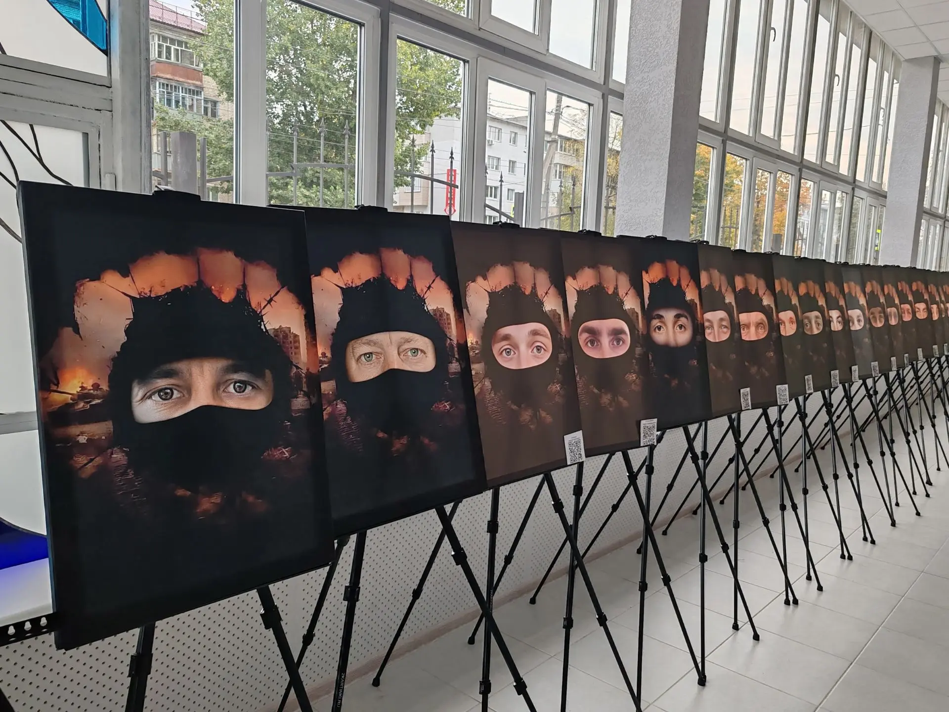🖼️ 9 октября в Брянском областном колледже искусств состоялось открытие выставки «Посм...
