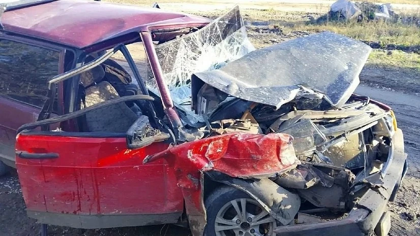 Женщина и ребенок пострадали в ДТП с грузовиком в Каслинском округе