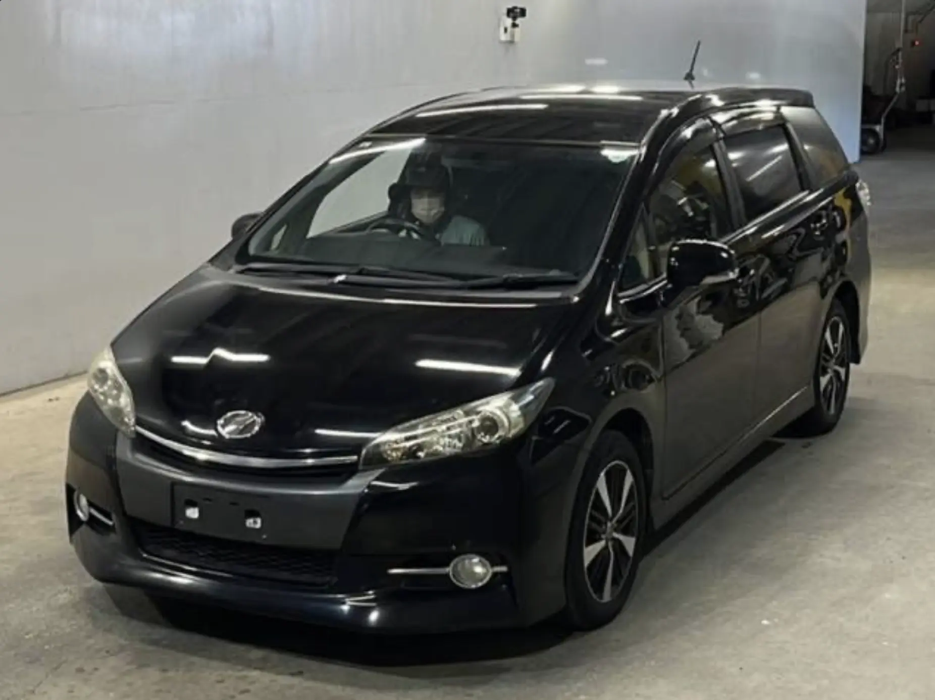 🎉🎉🎉 Вчера куплен на аукционе в Японии Toyota Wish 2015 год выпуска, пробег 130000 км...