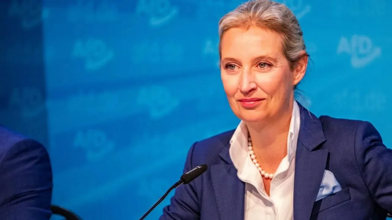 Лидер АдГ: Украина уже проиграла, Германии пора это понять